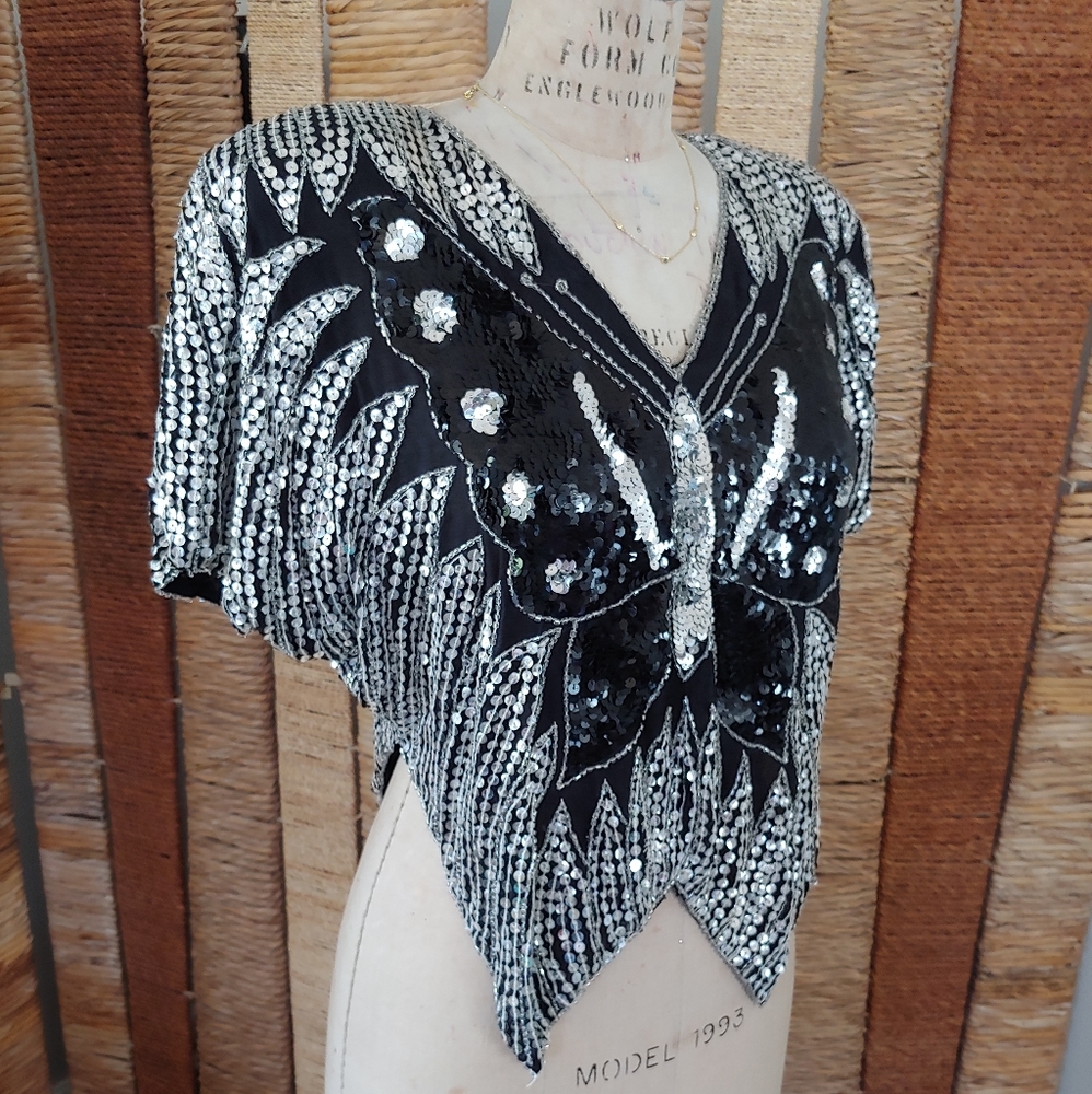 ♥️SOLD♥️Vintage Sequins Butterfly Top - Picture 2 of 7